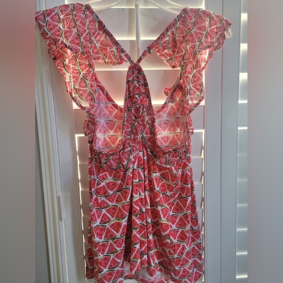 Crown & Ivy Pink Watermelon Print Flowy Blouse NWT Medium - Picture 3 of 3